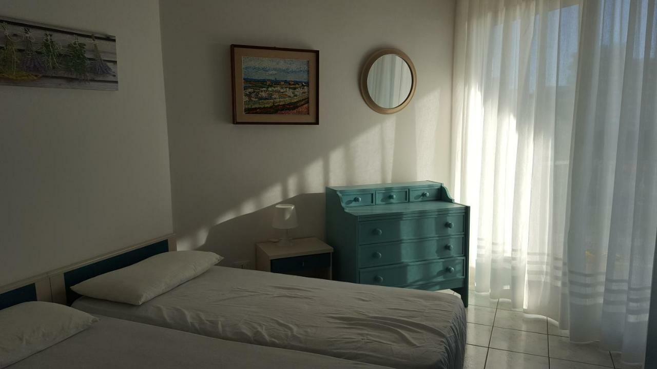 Residence Natante - Walterigato Apartments Solo Per Famiglie Лидо-ди-Езоло Экстерьер фото